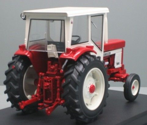Replicagri - REP204 - International 1246 - Echelle 1/32