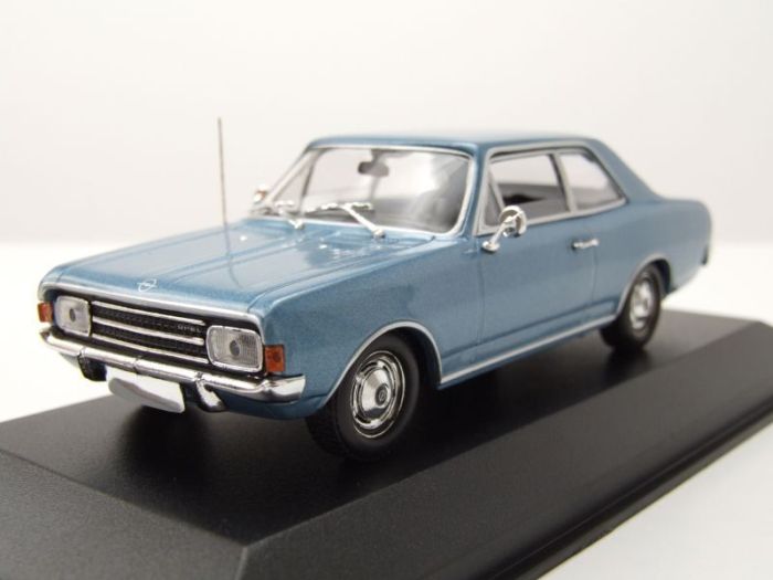 Opel Rekord D Coupe 1975 clairbleu véhicule miniature 940044021 Maxichamps 1:43