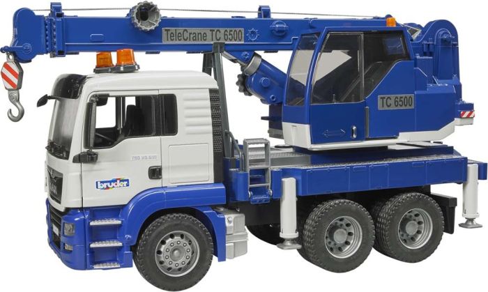 Camion 6x4 MAN TGS equipe d une grue Telecrane TC 6500 jouet BRUDER avec une echelle de 1 16 concu par BRUDER sur Marketoy Marketoy