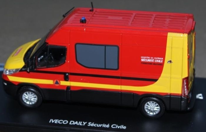 Miniature ELIGOR 1/43 – Iveco Daily Sécurité Civile Ambulance, NEUF