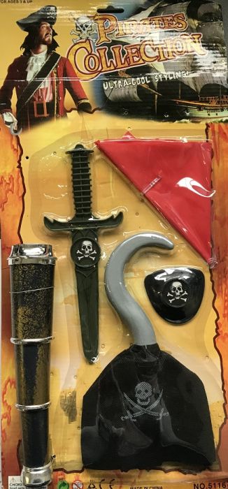 Jouet pour enfant Set de pirate contient un crochet une longue vue un poignard et accessoires concu par LP DIVERTISSEMENTS sur Marketoy Marketoy