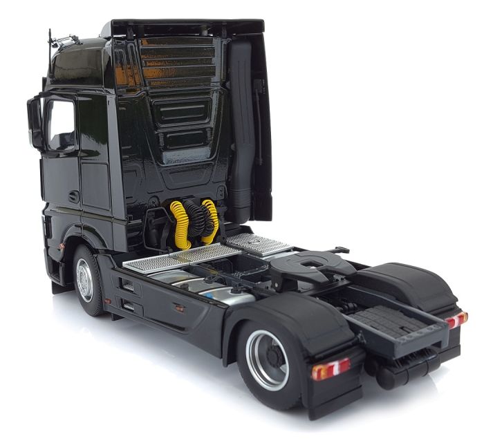 Camion Miniature Mercedes Actros Bigspace 4x2 Blanc - Échelle 1/32 Marge Models MAR1909-01 - Neuf