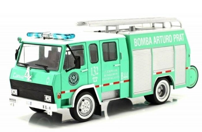 Fourgon-pompe tonne léger CAMIVA sur BERLIET FF 4X4 (collection