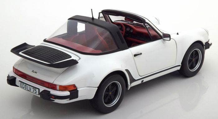 Fiche technique de la Porsche 991 Carrera 4S Cabriolet