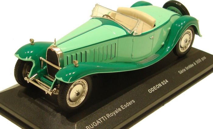Voiture cabriolet BUGATTI Royale Esders de 1932 couleur verte avec une échelle de 1/43 conçu par ODEON sur