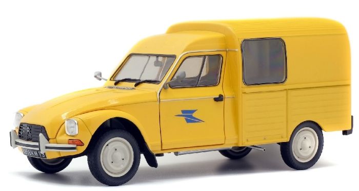 Voiture de la poste miniature on sale