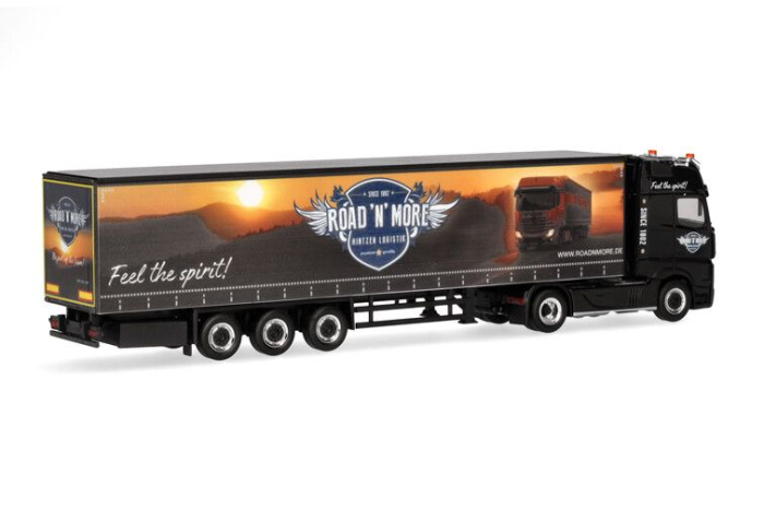 WIKING - Camion porteur citerne - STINNES FANAL - MERCEDES 4x2 - 1/87
