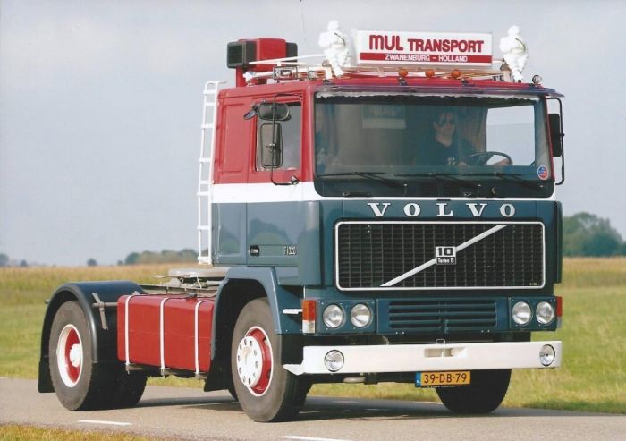 Tekno 1/50 Camion Citerne Volvo F10 Hobur – Miniature Occasion