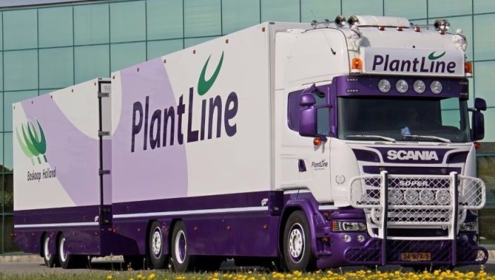 Camion 6x2 porteur frigo SCANIA Sreamline Topline combi remorque frigo 2 essieux aux couleurs transport Plantline avec une echelle de 1 50 concu par TEKNO sur Marketoy Marketoy