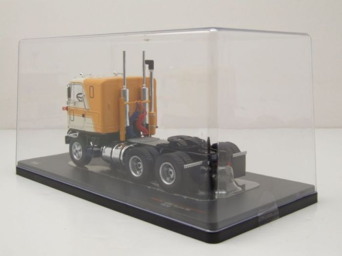 Camion solo de 1980 couleur Noir et argent – GMC General 6x4